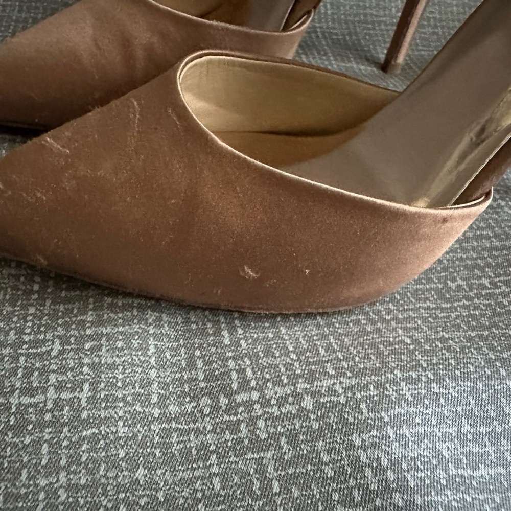 Badgley Mischka Embellished D’Orsay Pointed Toe Pump Satin Heels Rose Gold Sz 9 - Picture 9 of 15